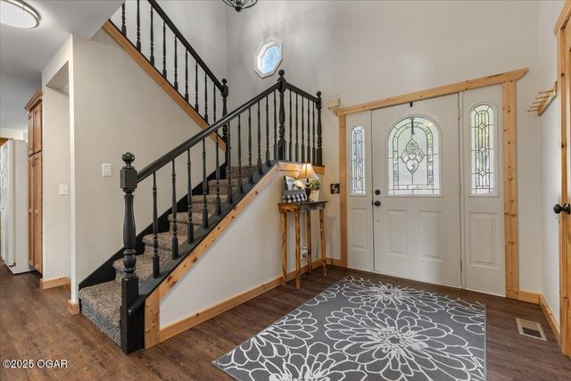 21223 Maple Dr, Garfield, AR 72732