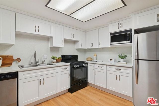 1050 S Garfield Avenue, Monterey Park, CA 91754