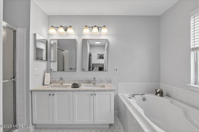 82 Wood Duck Court 1000, Freehold, NJ 07728