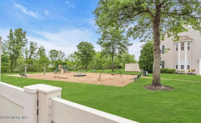 82 Wood Duck Court 1000, Freehold, NJ 07728