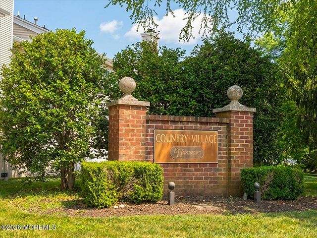 82 Wood Duck Court 1000, Freehold, NJ 07728