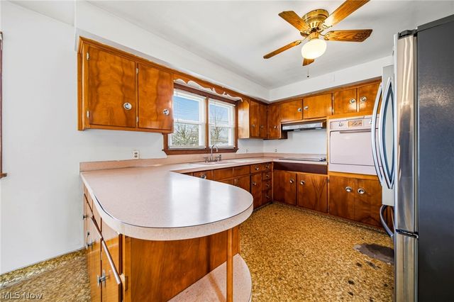 3203 Court Street, Ashtabula, OH 44004