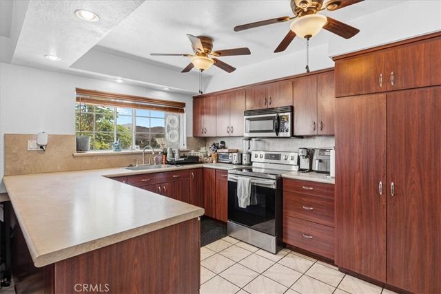 9550 52nd St, Riverside, CA 92509