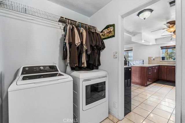 9550 52nd St, Riverside, CA 92509
