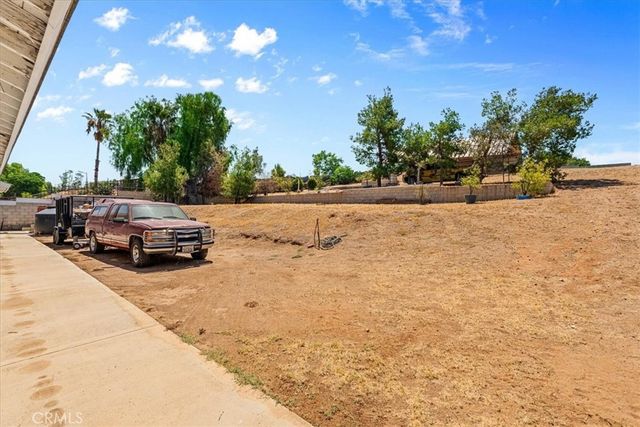 9550 52nd St, Riverside, CA 92509