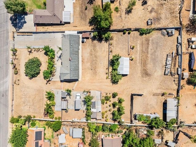 9550 52nd St, Riverside, CA 92509