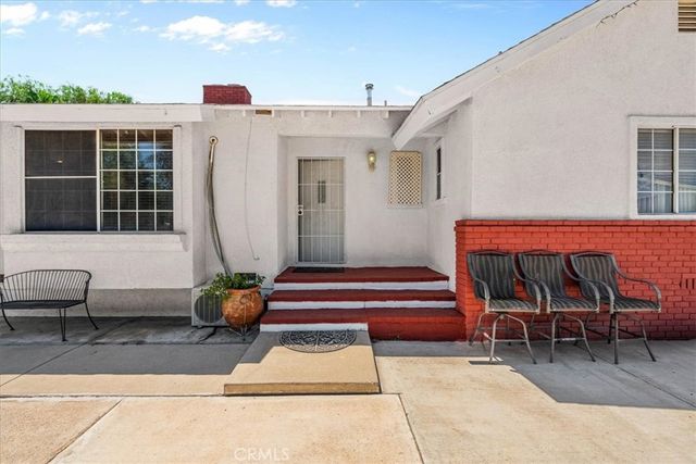 9550 52nd St, Riverside, CA 92509