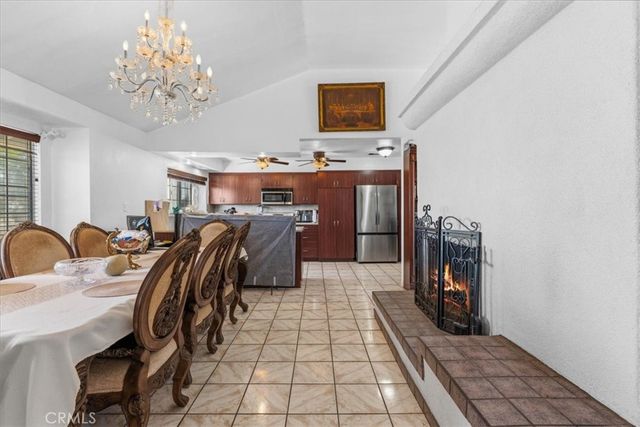9550 52nd St, Riverside, CA 92509