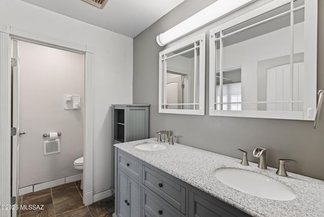 21000 S Total Wreck Lane, Vail, AZ 85641