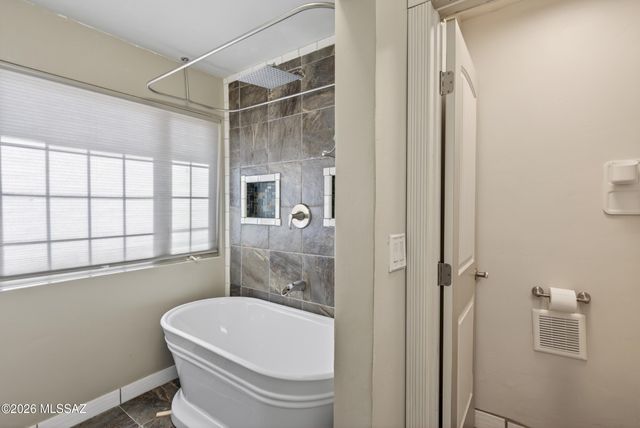 21000 S Total Wreck Lane, Vail, AZ 85641