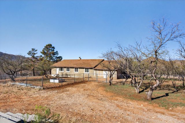 21000 S Total Wreck Lane, Vail, AZ 85641