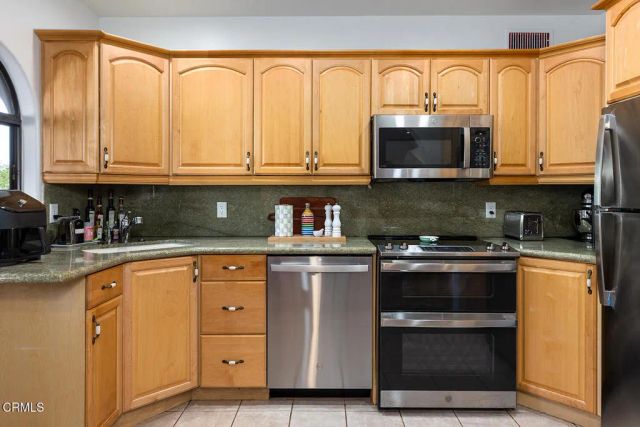 228 Oaks Avenue, Monrovia, CA 91016