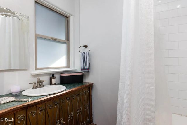 228 Oaks Avenue, Monrovia, CA 91016