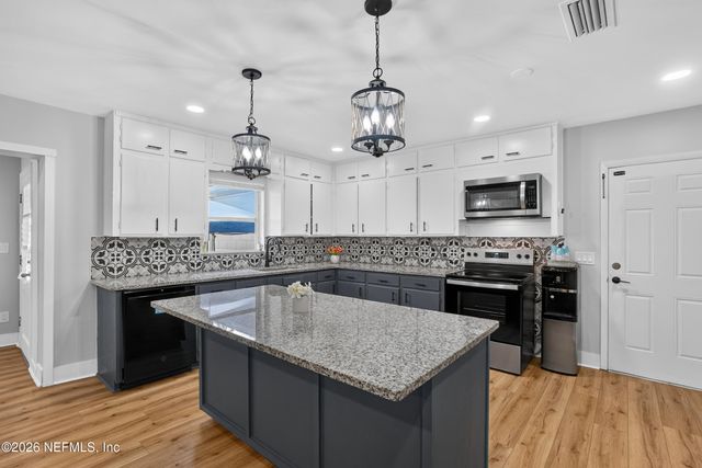2864 SCOTT Circle, Jacksonville, FL 32223