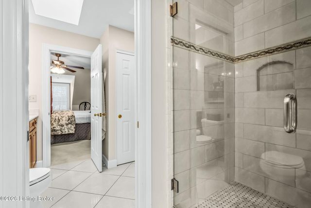 2 Brownsboro Hill Rd, Louisville, KY 40207