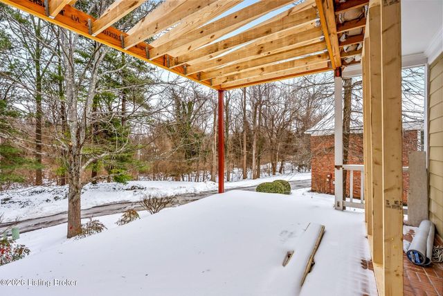 2 Brownsboro Hill Rd, Louisville, KY 40207