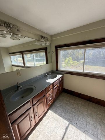 5643 W County Road 525 S, Greencastle, IN 46135