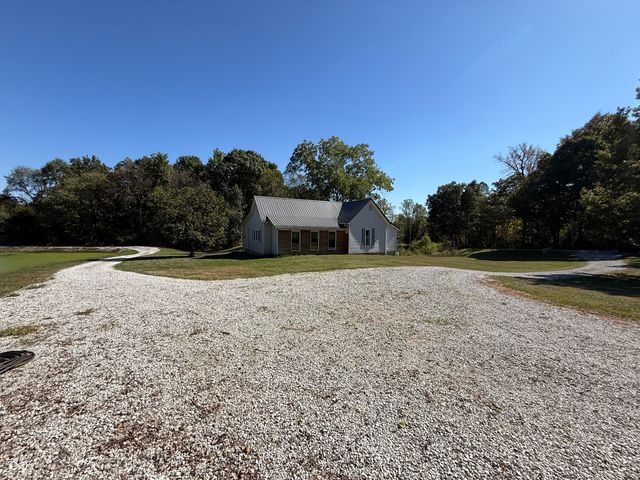 5643 W County Road 525 S, Greencastle, IN 46135