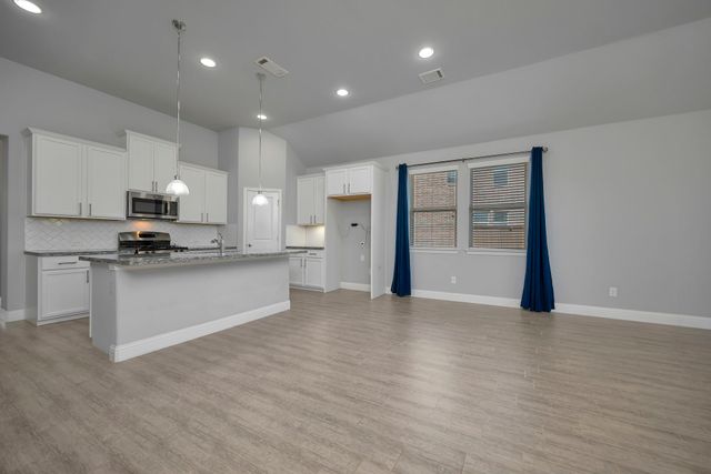 125 Mossy Oak Trail, Fort Worth, TX 76131