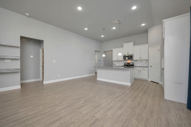125 Mossy Oak Trail, Fort Worth, TX 76131