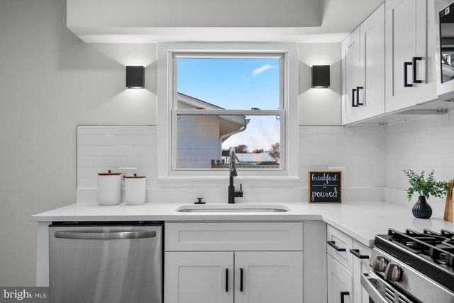 13220 SUPERIOR ST, Rockville, MD 20853