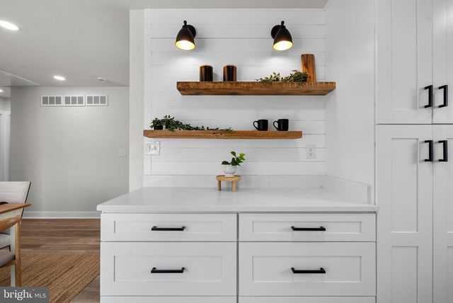 13220 SUPERIOR ST, Rockville, MD 20853