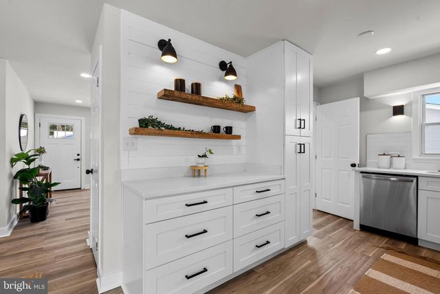 13220 SUPERIOR ST, Rockville, MD 20853