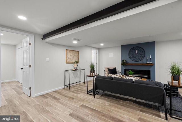 13220 SUPERIOR ST, Rockville, MD 20853