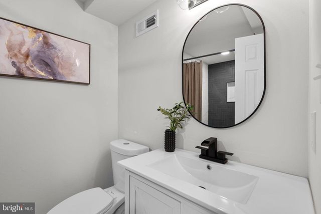 13220 SUPERIOR ST, Rockville, MD 20853