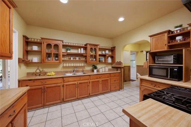 129 La Paloma Avenue, Alhambra, CA 91801