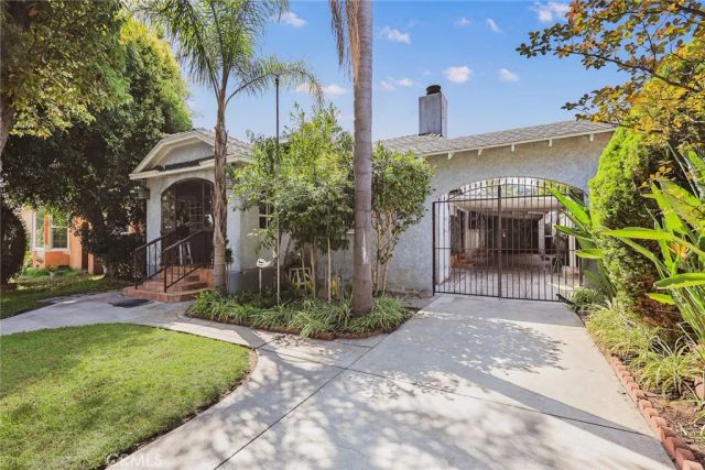 129 La Paloma Avenue, Alhambra, CA 91801