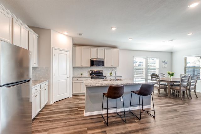 203 Fieldstone Drive, Melissa, TX 75454