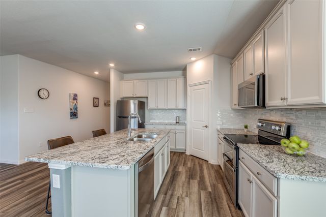 203 Fieldstone Drive, Melissa, TX 75454