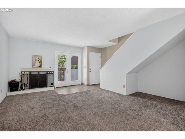 24002 Ne TREEHILL Dr, Wood Village, OR 97060