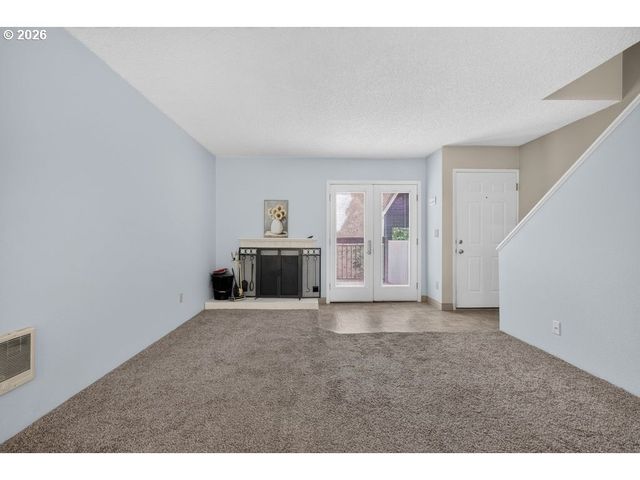 24002 Ne TREEHILL Dr, Wood Village, OR 97060