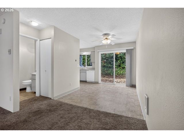 24002 Ne TREEHILL Dr, Wood Village, OR 97060
