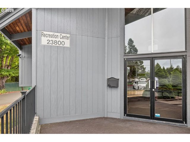 24002 Ne TREEHILL Dr, Wood Village, OR 97060
