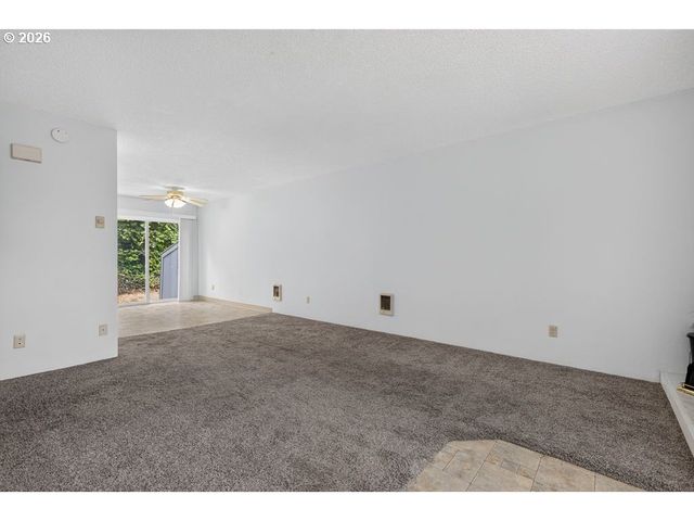 24002 Ne TREEHILL Dr, Wood Village, OR 97060