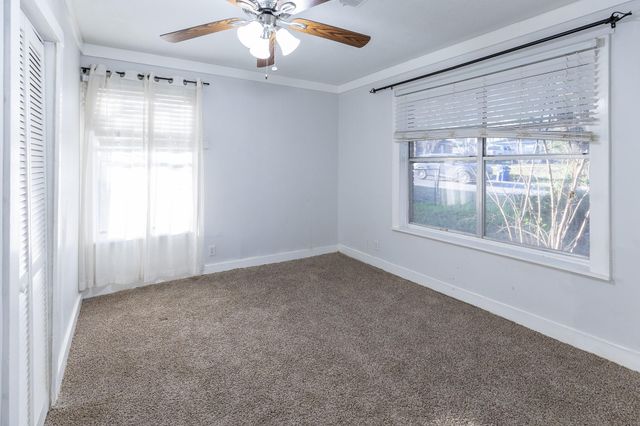 1425 15th Street, Huntsville, TX 77340