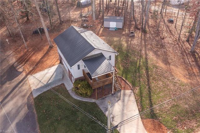 103 Robinhood Road, Lexington, NC 27292