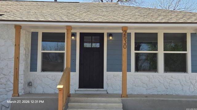 2530 W Woodlawn, San Antonio, TX 78228