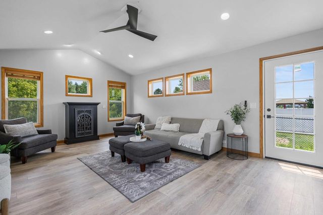 N2460 BENJAMIN DRIVE, Greenville, WI 54942