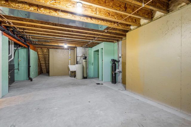 N2460 BENJAMIN DRIVE, Greenville, WI 54942