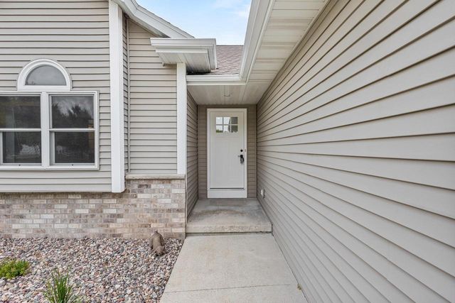 N2460 BENJAMIN DRIVE, Greenville, WI 54942