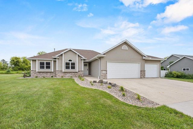 N2460 BENJAMIN DRIVE, Greenville, WI 54942