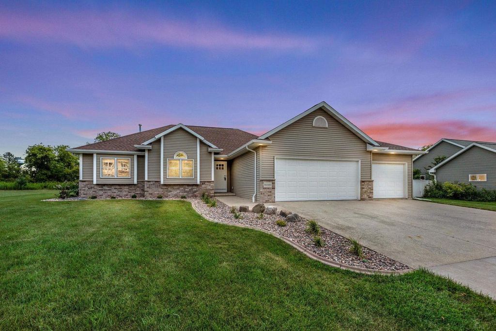 N2460 BENJAMIN DRIVE, Greenville, WI 54942