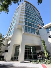 1570 ELMWOOD Avenue 802, Evanston, IL 60201