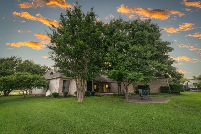 1425 Pecan Hill Road, Stephenville, TX 76401