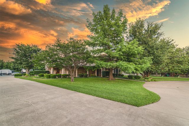 1425 Pecan Hill Road, Stephenville, TX 76401