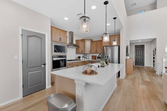 920 Turquesa Loop SE, Rio Rancho, NM 87124